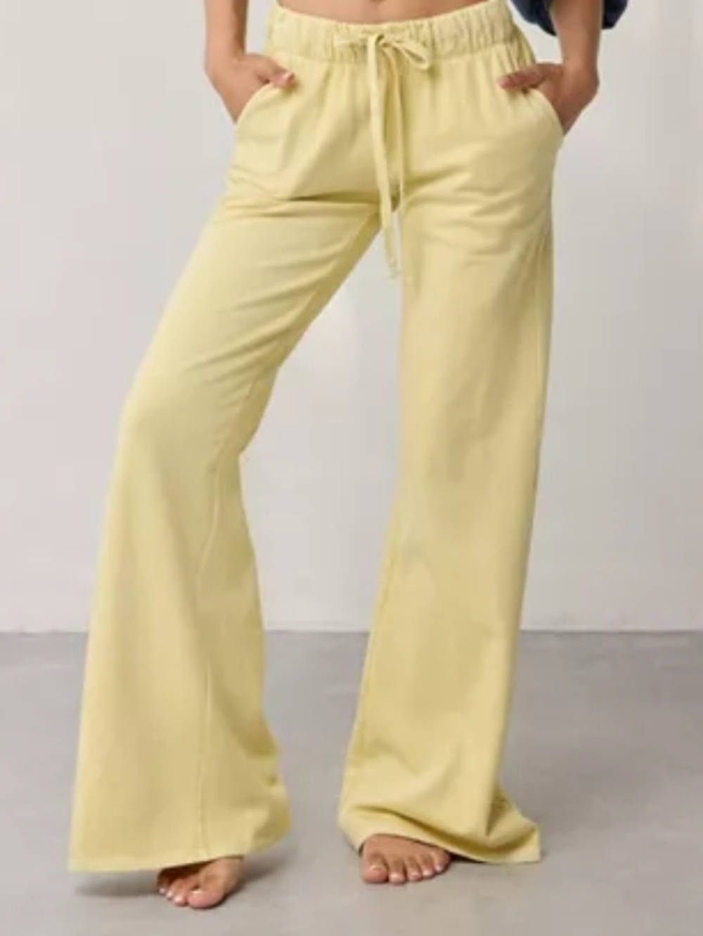 Urban Outfitters Light Yellow Flare Knit Sweatpants - Picture 1 of 5